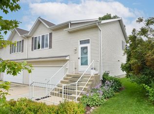 1467 W 2nd Ave, Port Washington, WI 53074