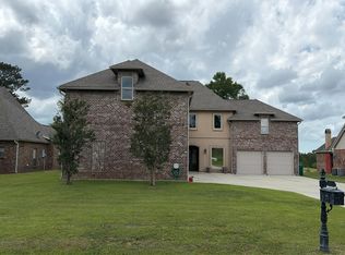 96 Serenity Dr, Denham Springs, LA 70706