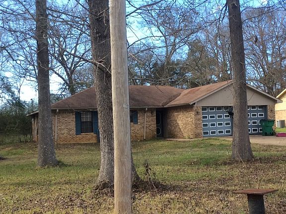 3rd image of 2255 N Cerliano Dr