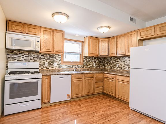 2nd image of 201 Chesterton Blvd