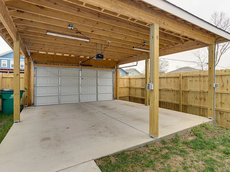 6108 California Ave — Photo 36