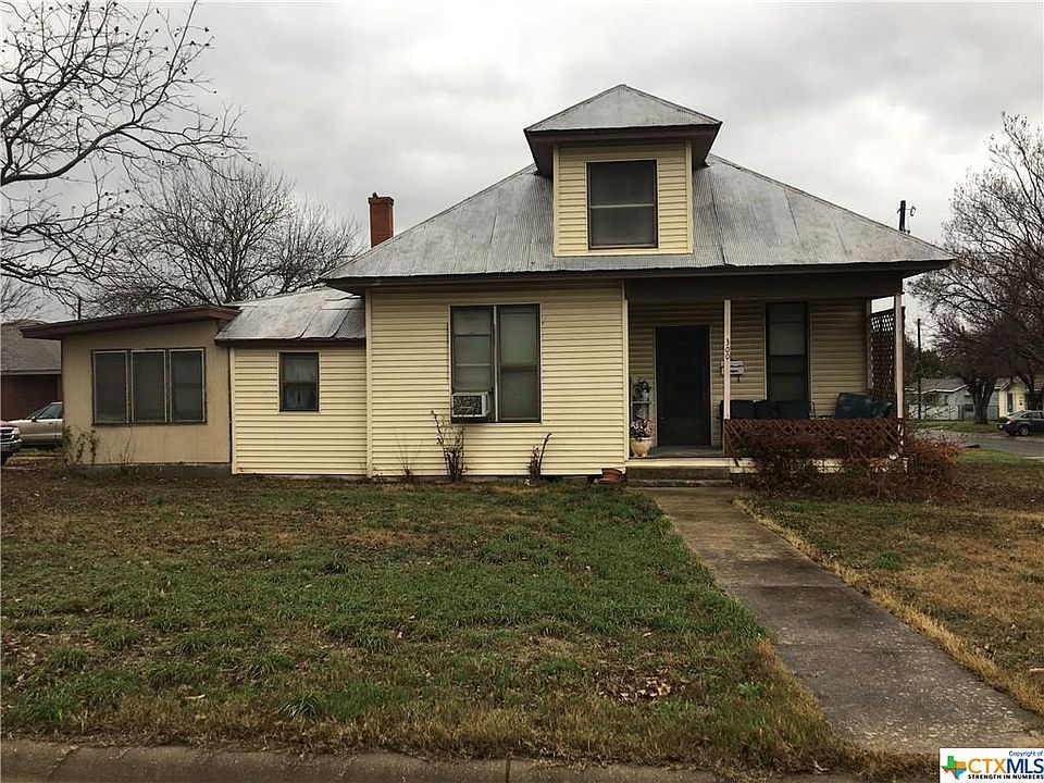 1st image of 300 W Avenue H