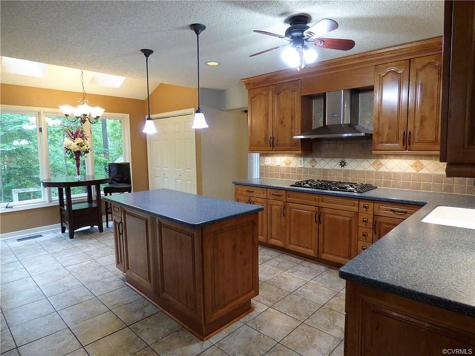 1st image of 8408 Summit Acres Dr