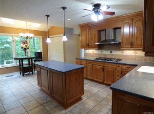 8408 Summit Acres Dr, North Chesterfield, VA 23235