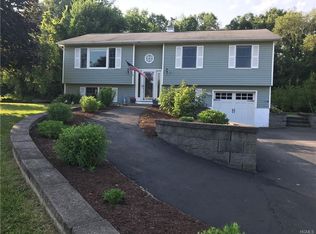 46 White Farm Rd, Wingdale, NY 12594