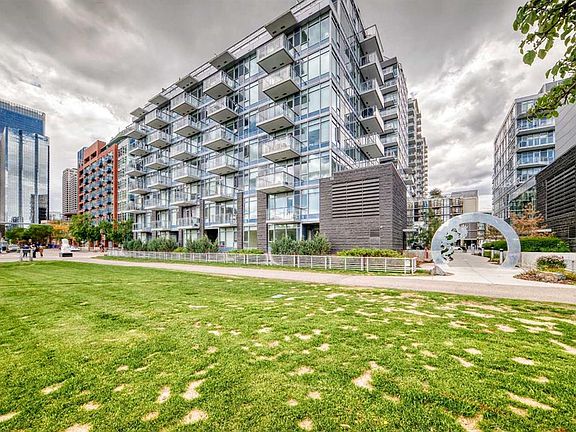 2nd image of 118 S Waterfront Ct SW #106