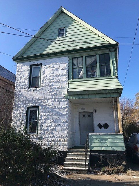 2nd image of 1222 Webster St