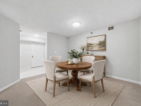 4th image of 14809 Pennfield Cir APT 402