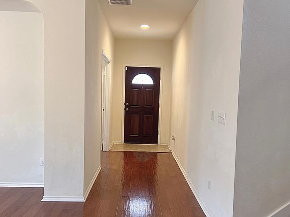 2nd image of 318 Autumn Willow Dr