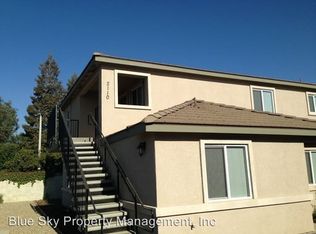 2110 W Lark Ave, Visalia, CA 93291