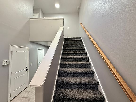 5th image of 1819 N Clark Dr W