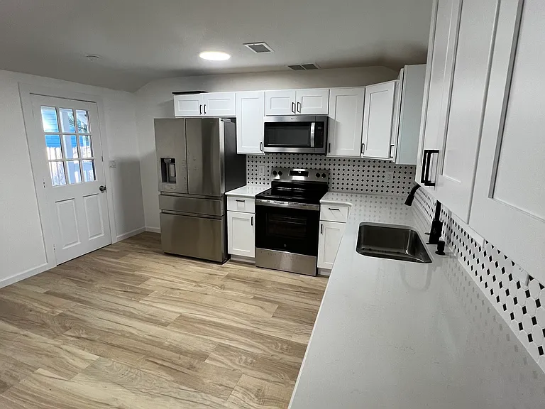 814 Minnesota Ave — Photo 15