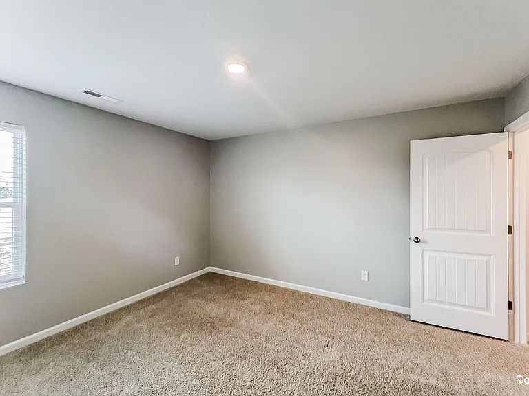 12545 Downing Dr — Photo 10