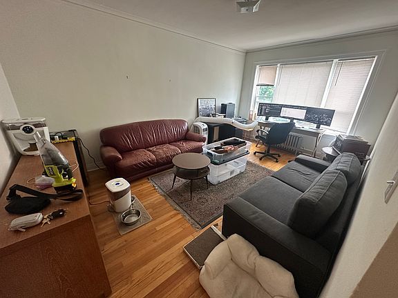 3rd image of 2936 W Wabansia Ave #103