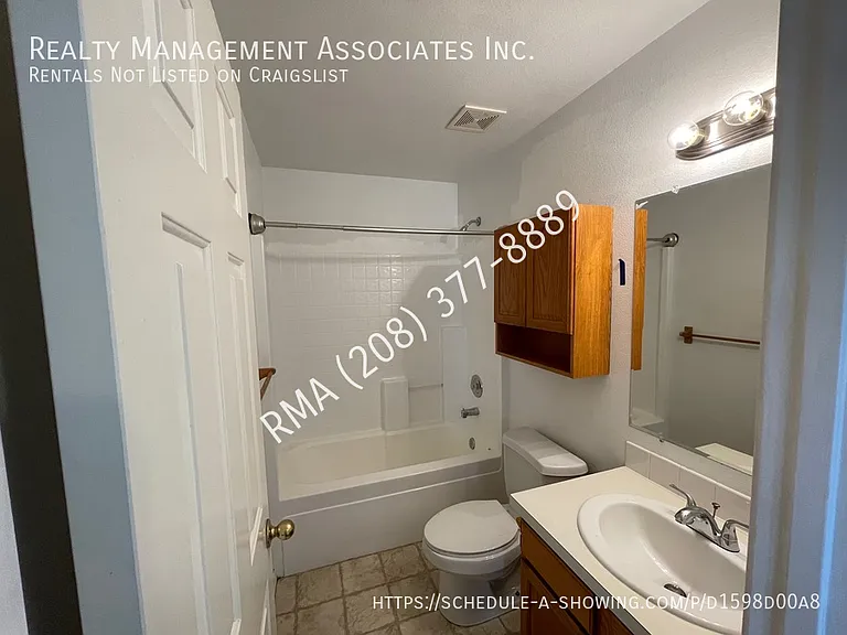 623 E Woodbury Dr — Photo 11