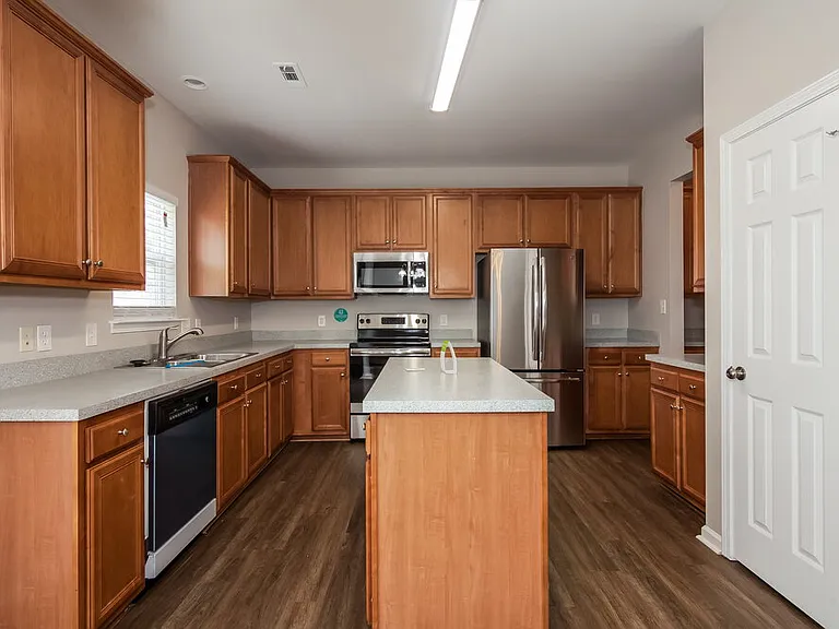 2910 Oakdale Pasture Dr — Photo 8