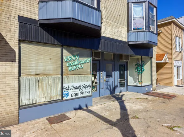 667 W Market St, York, PA 17401