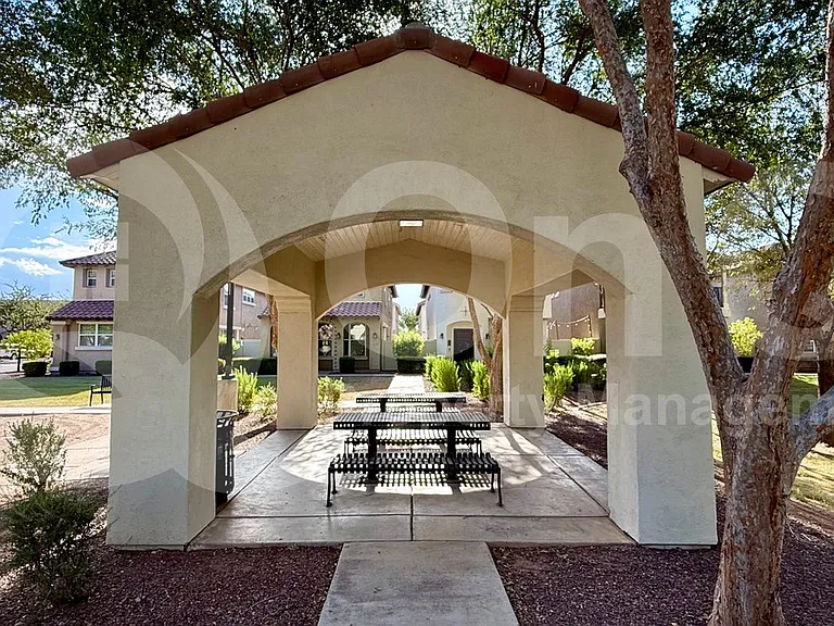 3747 E Hans Dr — Photo 26