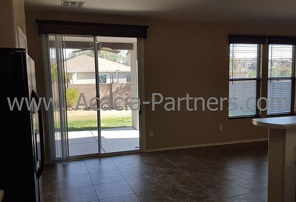 4th image of 2796 W Greenstreak Dr