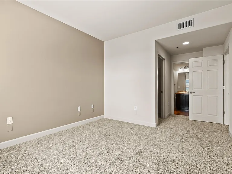 The View Apartments — Photo 83