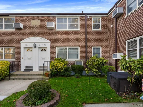 251-16 58th Avenue #2, Little Neck, NY 11362