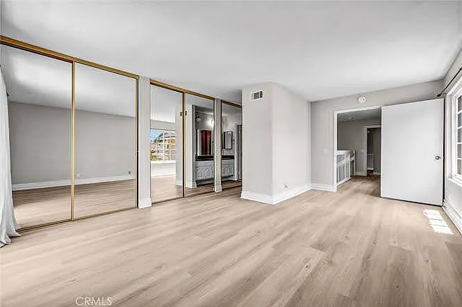 4 Hickory Tree Ln — Photo 11