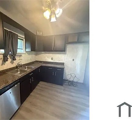 3 bed, $1,575 — Photo 2
