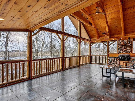 3rd image of 708 Nemec Estates Rd SW