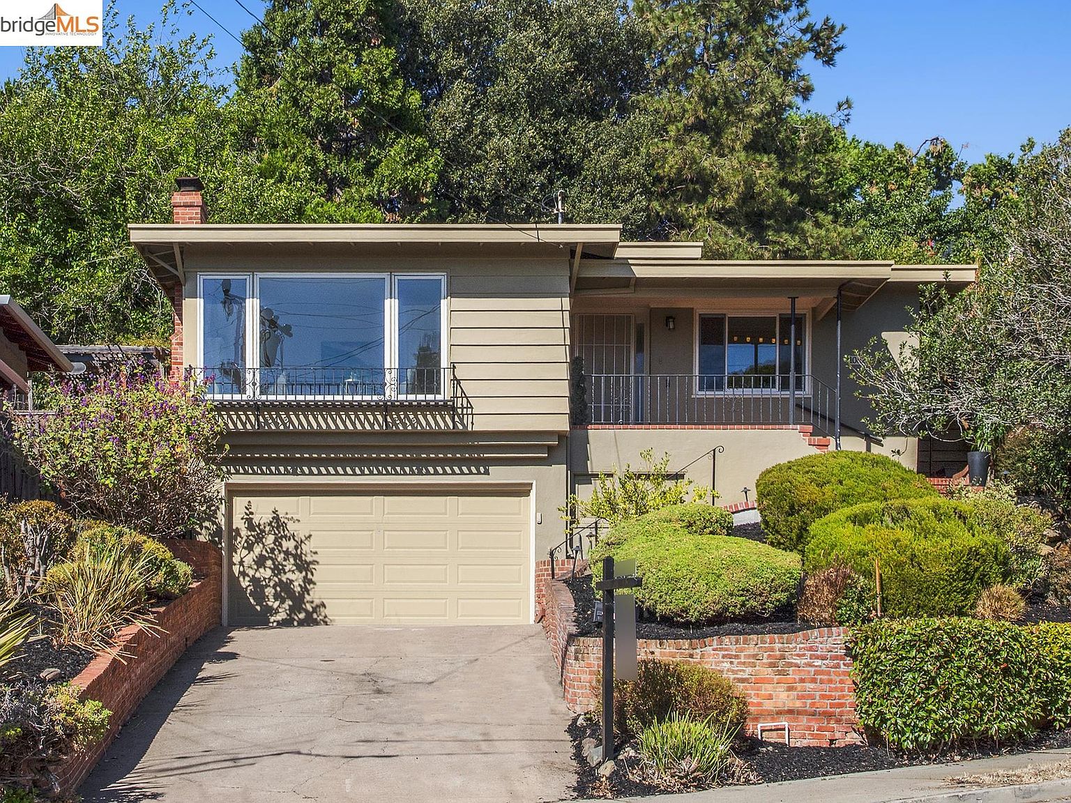 10626 Sheldon St, Oakland, CA 94605 Zillow