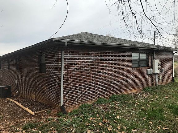 3rd image of 321 & 327 Willow Greene Dr
