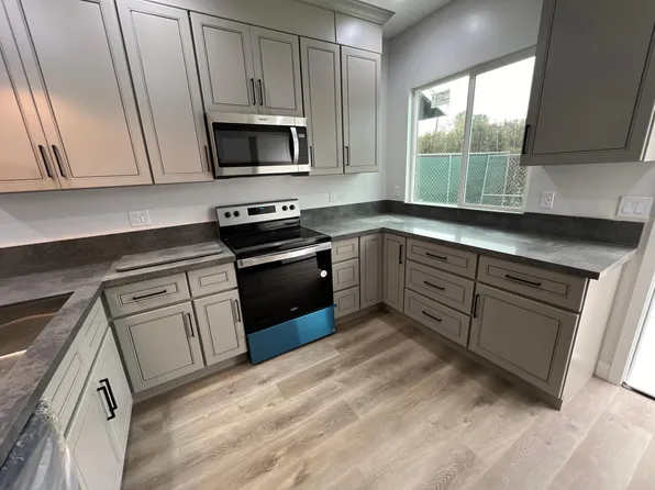 5271 Castana St, San Diego, CA 92114