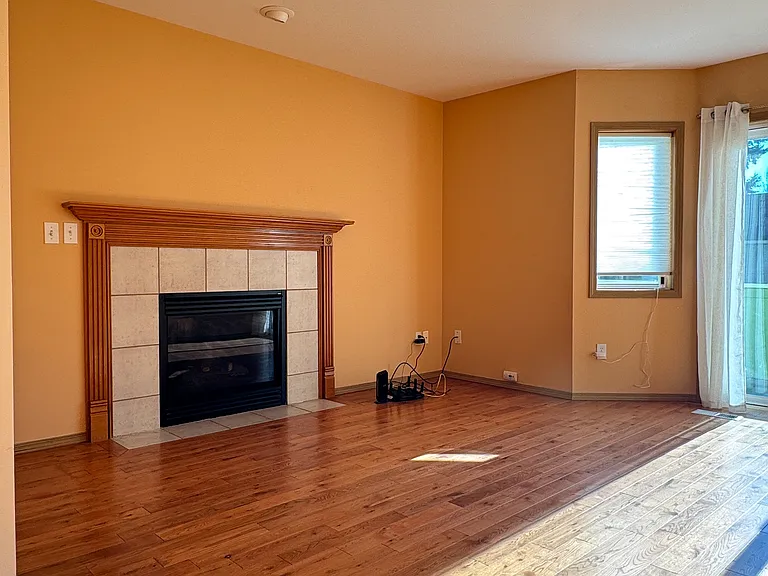 15208 Interlake Ct N — Photo 3