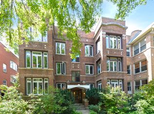 1323 W Albion Ave #3W, Chicago, IL 60626