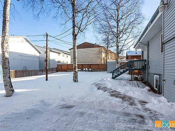 4th image of 17205 Park Place St #4