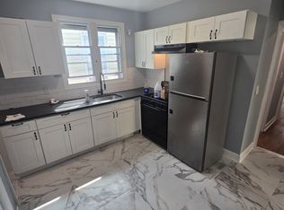 18 N 19th St #2B, East Orange, NJ 07017