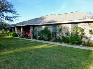 130 Ridge Rd, Kerrville, TX 78028