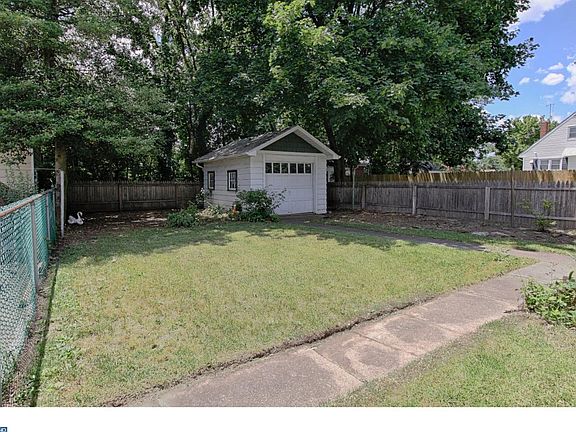 5th image of 3720 Burwood Ave