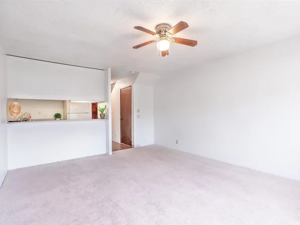 350 Aoloa St APT A236, Kailua, HI 96734