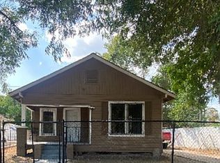 1305 Pine St, Baytown, TX 77520