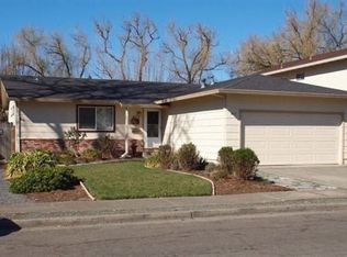 457 Oak Lake Ave, Santa Rosa, CA 95409