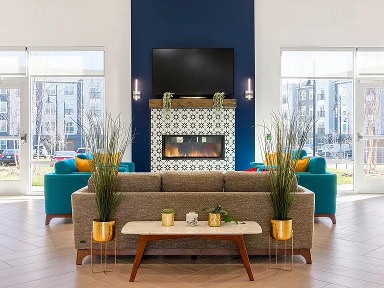 Woodmore Apartments — Photo 15