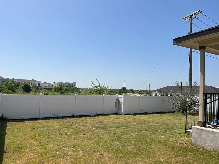 18517 Bandelier Dr — Photo 21