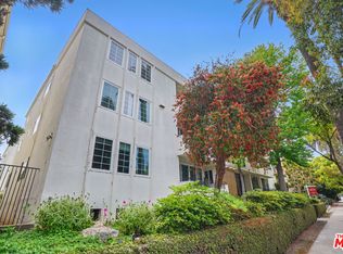 930 3rd St APT 303, Santa Monica, CA 90403