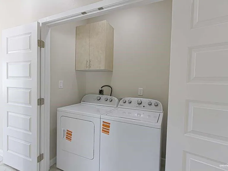 601 N Emerald Ave — Photo 10