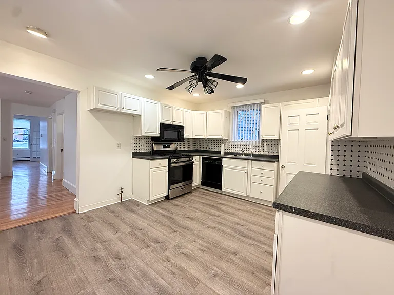 24-26 Callender St — Photo 4