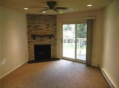 2nd image of 414 W Beaver Creek Blvd