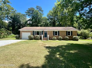 3801 Clearview Dr, New Bern, NC 28562