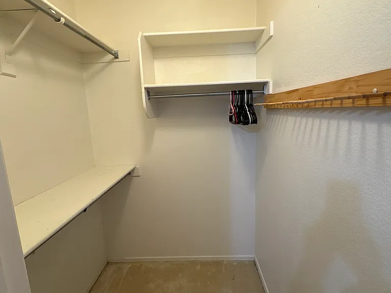 2156 E Pinto Dr — Photo 2