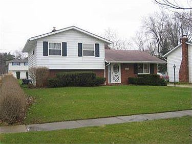 1st image of 566 Shawnee Ln