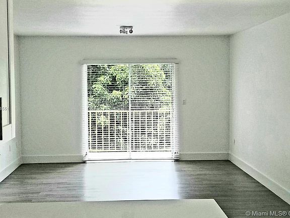 4th image of 1120 99th St APT 306
